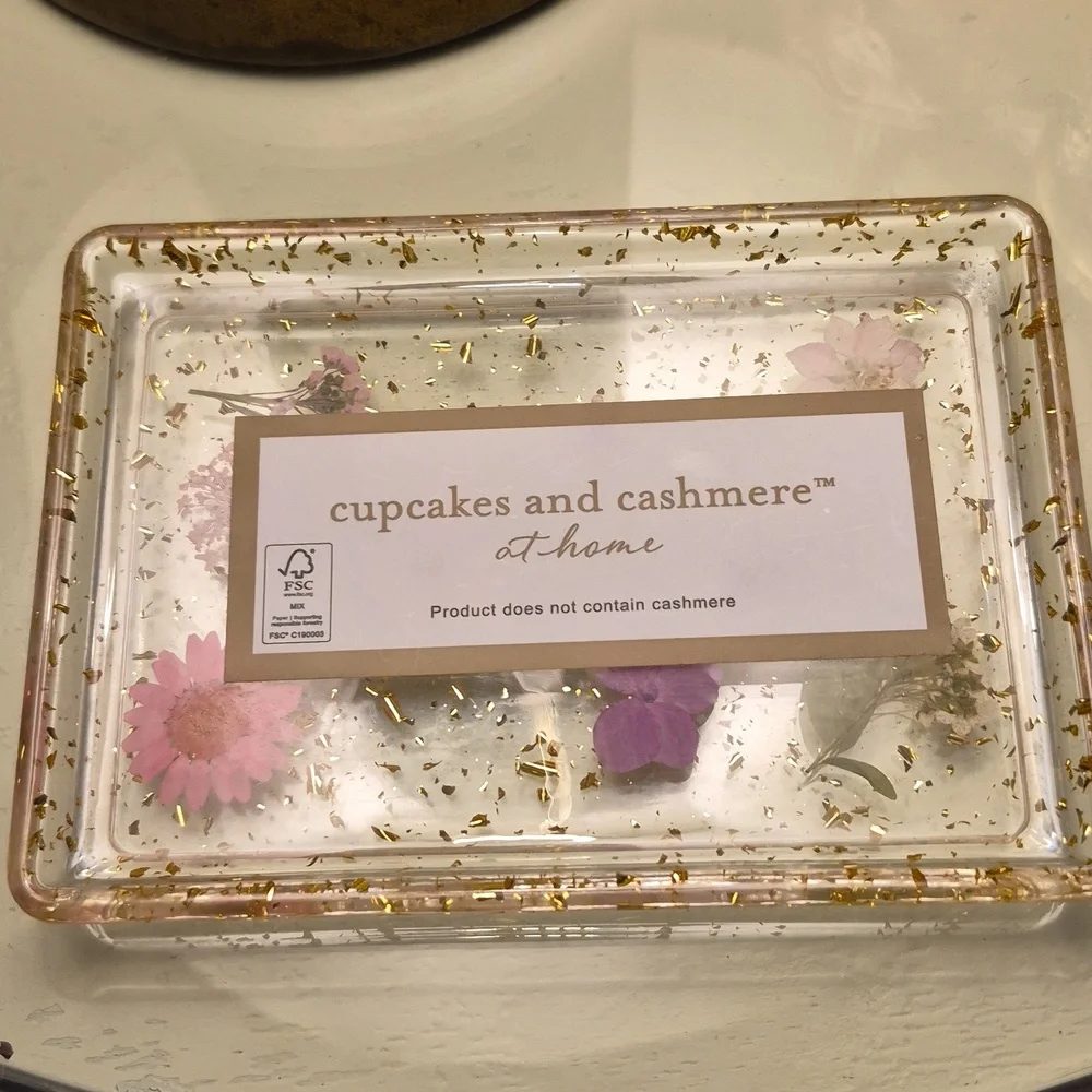 Cupcakes & Cashmere at Home clear dried pressed flowers trinket Tray